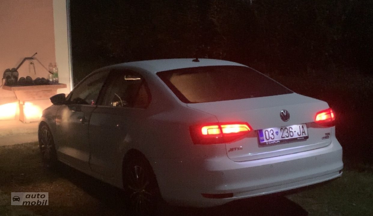 VW Jetta 2015